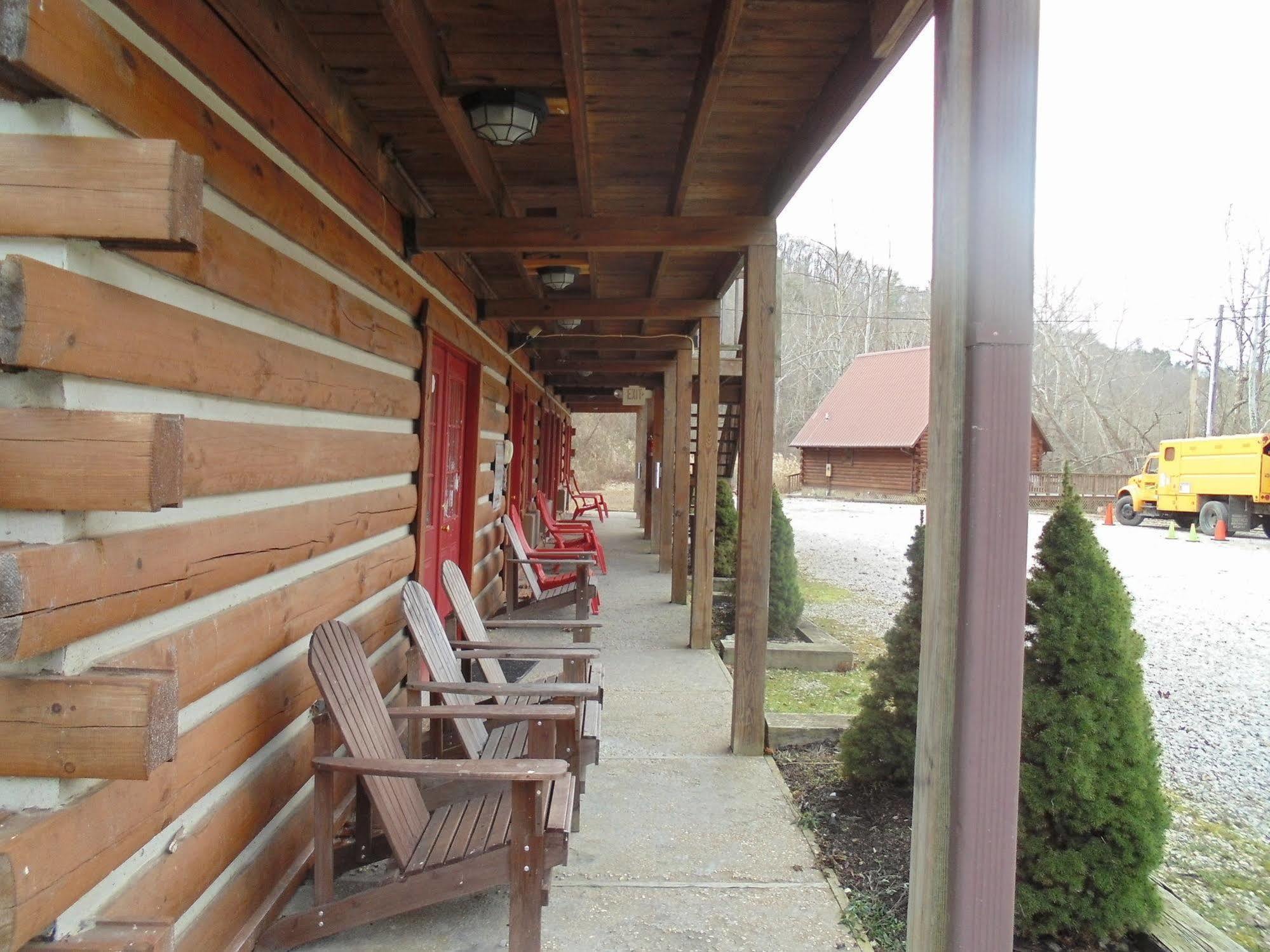 Black Bear Lodge Motel Slade Exterior foto